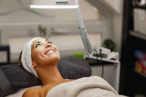 Comment appliquer le thé matcha en masque pour revitaliser la peau fatiguée ?